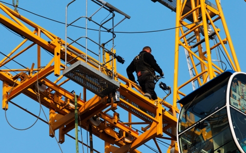 Construcții și Industrie